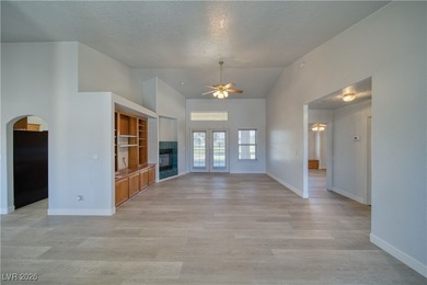 Outstanding floor plan with retro decore in the Executive Golf