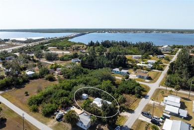 Port Charlotte Waterway Area Home For Sale in Port Charlotte Florida