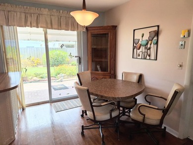 Welcome to this charming and beautifully maintained 3-bedroom - photo 12