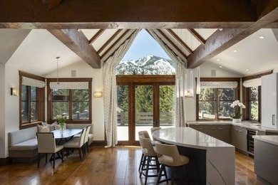 Location, Location, Location. ''Knob Hill Masterpiece'' High on - photo 12