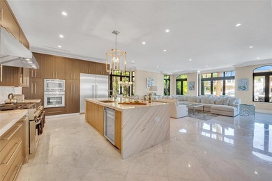 Stunning transitional deepwater estate on 95 feet of prime Las - photo 5