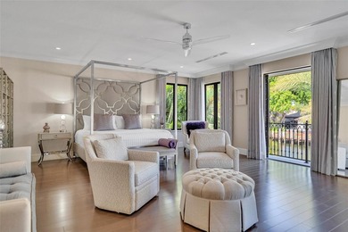 Stunning transitional deepwater estate on 95 feet of prime Las - photo 8