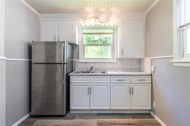 Another Rockin Rochester property; Welcome to 256 Avenue D! This - photo 19