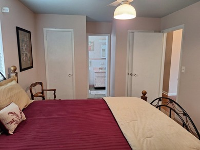 Welcome to this charming and beautifully maintained 3-bedroom - photo 22