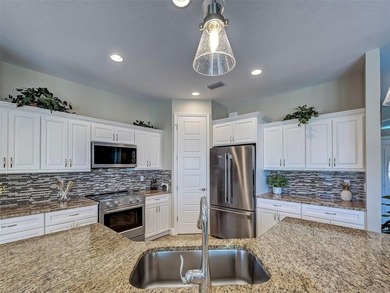 Stunning 2018 built absolutely immaculate WATERFRONT 3 bedroom - photo 7