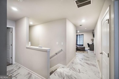 Welcome to 112 Shalako, a beautifully upgraded home offering 5 - photo 17