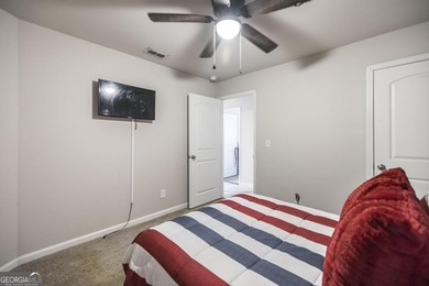 Welcome to 112 Shalako, a beautifully upgraded home offering 5 - photo 19