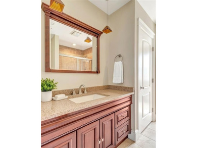 Beautiful condo in Tiverton, close to Fall River shopping & - photo 20