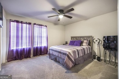 Welcome to 112 Shalako, a beautifully upgraded home offering 5 - photo 25