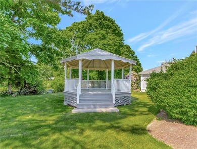 Beautiful condo in Tiverton, close to Fall River shopping & - photo 30