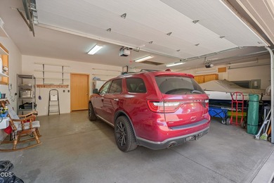 Quality-built single-level home on a large, private lot - photo 45