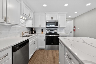 Beautiful Gulfstream Fourth floor BEACHFRONT condo. A *must see* - photo 12
