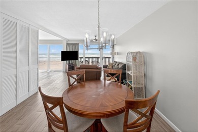 Beautiful Gulfstream Fourth floor BEACHFRONT condo. A *must see* - photo 16