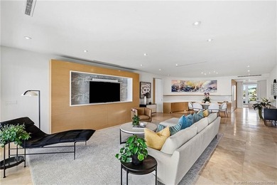 Chic 3rd floor condo in Sailfish Point offers an exceptional - photo 17
