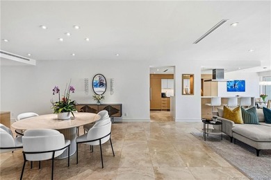 Chic 3rd floor condo in Sailfish Point offers an exceptional - photo 18