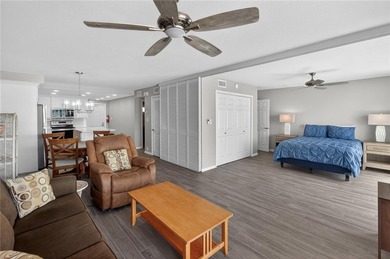 Beautiful Gulfstream Fourth floor BEACHFRONT condo. A *must see* - photo 22