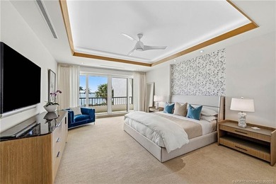 Chic 3rd floor condo in Sailfish Point offers an exceptional - photo 23