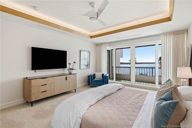 Chic 3rd floor condo in Sailfish Point offers an exceptional - photo 24