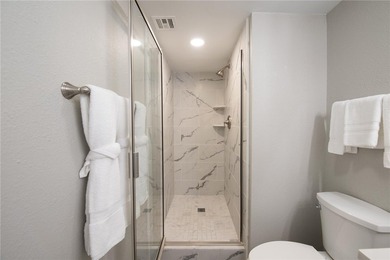 Beautiful Gulfstream Fourth floor BEACHFRONT condo. A *must see* - photo 28