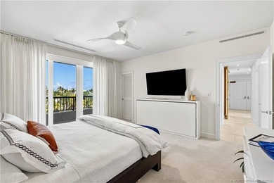 Chic 3rd floor condo in Sailfish Point offers an exceptional - photo 29