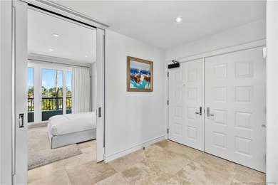 Chic 3rd floor condo in Sailfish Point offers an exceptional - photo 49