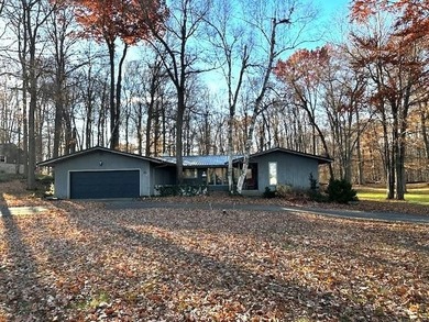 Shadow Lake Home For Sale in Angola Indiana