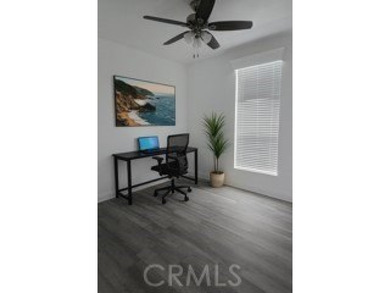 Charming 3-Bedroom, 2-Bath Mobile Home - Affordable Comfort & - photo 10