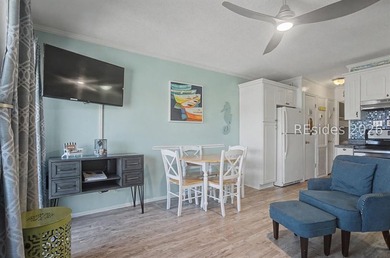 Unit A212 at Hilton Head Beach & Tennis is a charming, turnkey - photo 17