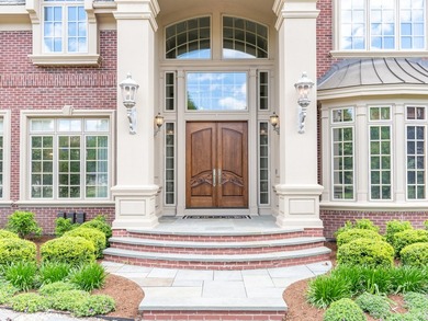 Custom Havlicek residence in Crane Road Estates. Set on a 1 - photo 3