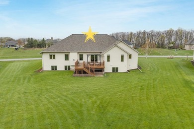 Beautiful ranch home set in a gorgeous country setting with a - photo 54