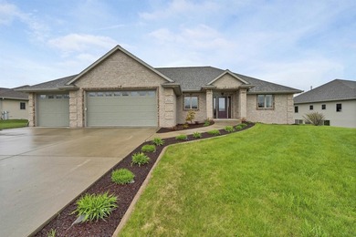 Beautiful ranch home set in a gorgeous country setting with a - photo 58