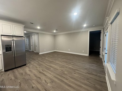 Like-new and fully move-in ready. Located on a large corner lot - photo 5