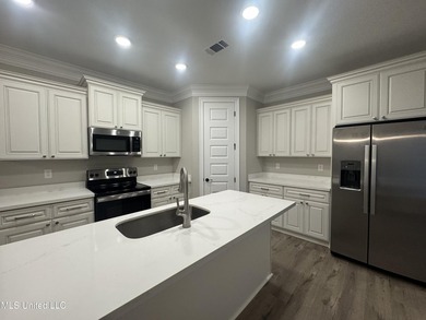 Like-new and fully move-in ready. Located on a large corner lot - photo 6