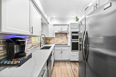 Beautifully maintained 3-bedroom, 2-bathroom one-story home - photo 3