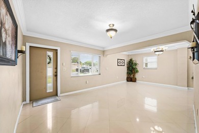 Beautifully maintained 3-bedroom, 2-bathroom one-story home - photo 8
