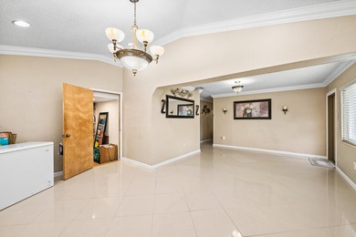 Beautifully maintained 3-bedroom, 2-bathroom one-story home - photo 9