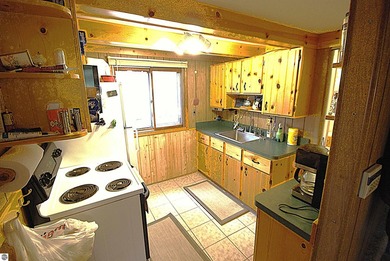 Your Northern Getaway Has Arrived - 3 Bed Cottage Near Lake St - photo 12
