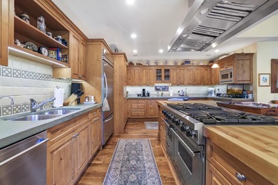 Gorgeous and comfortable, this 5 bedroom ensuite home is just - photo 14