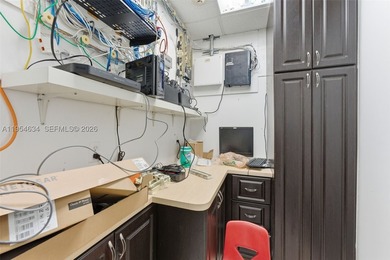 Premier Medical Office / Healthcare Facility opportunity in the - photo 18