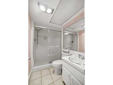 2nd Floor Condo with Breathtaking Lake & Golf Views Experience - photo 19