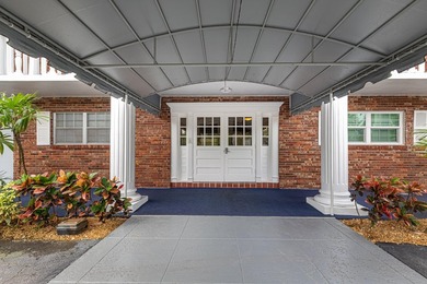 2nd Floor Condo with Breathtaking Lake & Golf Views Experience - photo 25
