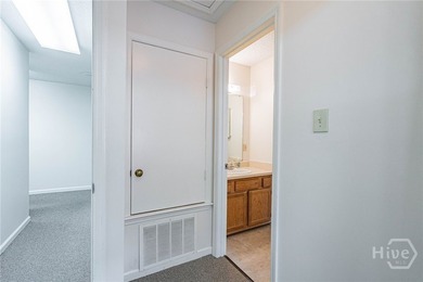 Units 12 and 14 offer a flexible second-story office condominium - photo 6