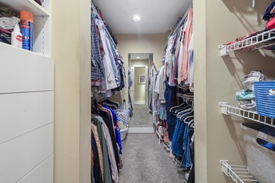 Gorgeous and comfortable, this 5 bedroom ensuite home is just - photo 28