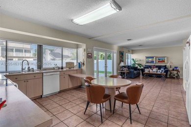 NO HOA !! Welcome to this beautifully maintained 4-bedroom, 2 - photo 16