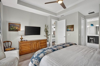Beautifully upgraded Parrot floor plan with 2 beds, 2 baths, an - photo 21