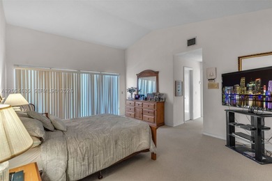 NO HOA !! Welcome to this beautifully maintained 4-bedroom, 2 - photo 26