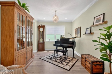 Beautifully upgraded Parrot floor plan with 2 beds, 2 baths, an - photo 34