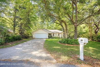 WATERFRONT on 3 Large Lots ! Find your small oasis Tucked away - photo 5