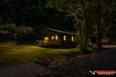 Cabin #1 - 2 Bedroom, 1 Bathroom, 450 SQFT. - photo 2