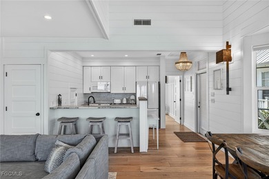 Water Wings cottage is waterfront, two-stories with Master on - photo 15